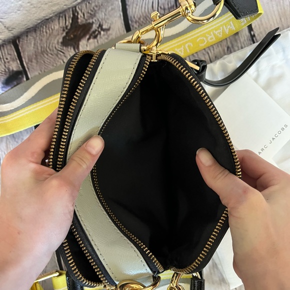 BNWT! Marc Jacobs THE SNAPSHOT Crossbody Bag (New Rock Grey Multi) - Picture 8 of 11